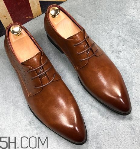 棕色皮鞋變黑怎么辦？棕色皮鞋變黑怎么恢復(fù)？