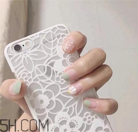 冬季美甲圖片焦糖色 涂指甲油的技巧和方法 冬季美甲圖片焦糖色 涂指甲油的技巧和方法