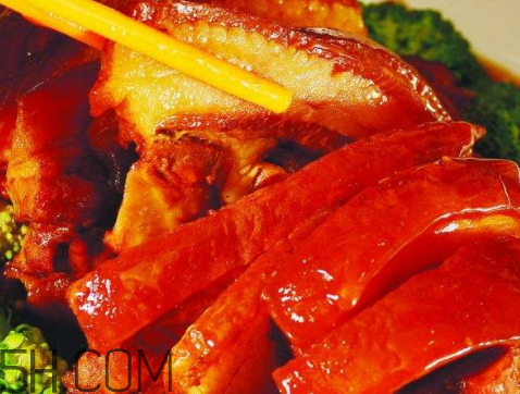 藏香豬豬肉市場價 養(yǎng)殖藏香豬有前景嗎 藏香豬豬肉市場價 養(yǎng)殖藏香豬有前景嗎