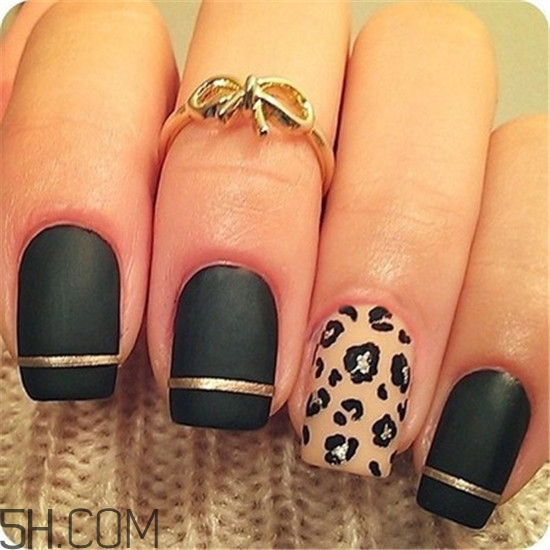 磨砂美甲圖片2018款式 簡(jiǎn)單的法式美甲圖片 磨砂美甲圖片2018款式 簡(jiǎn)單的法式美甲圖片