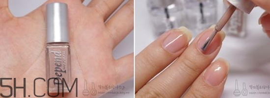 裸粉色指甲油推薦 裸色美甲教程 裸粉色指甲油推薦 裸色美甲教程