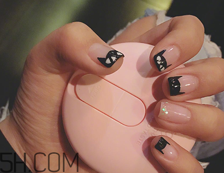 手指粗適合做什么美甲？美甲簡單大方新款圖片