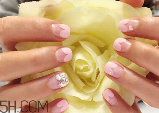 什么是反法式美甲？好看的貓眼美甲圖片