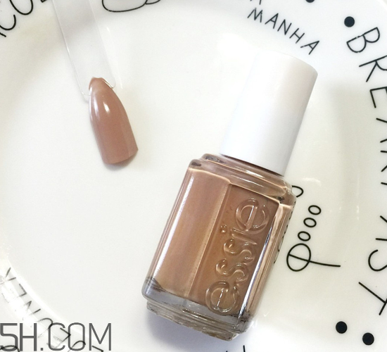 裸粉色指甲油推薦 裸色美甲教程 裸粉色指甲油推薦 裸色美甲教程