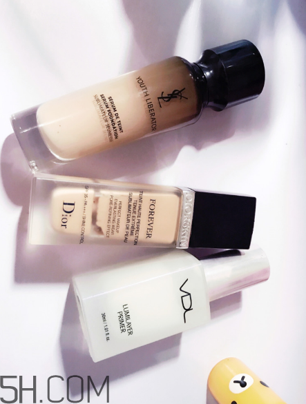 圣羅蘭逆齡粉底液VS迪奧粉底液對比 迪奧修復(fù)精華粉底液測評 圣羅蘭逆齡粉底液VS迪奧粉底液對比 迪奧修復(fù)精華粉底液測評