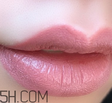 mac velvet teddy質(zhì)地干嗎？mac velvet teddy適合黃皮嗎