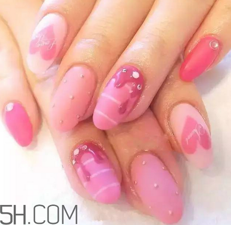 手黃做什么美甲好看？2018全新卡通可愛(ài)美甲款式