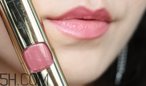 歐萊雅紛澤唇膏bp301是什么顏色？歐萊雅唇膏bp301試色