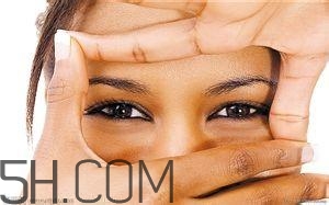 開心果吃黃色的好還是白色的好？吃白色的開心果有什么危害？