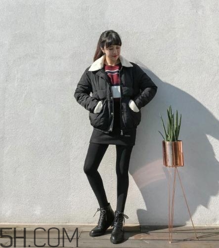 棉服搭配短裙好看嗎？棉襖搭配短裙圖片