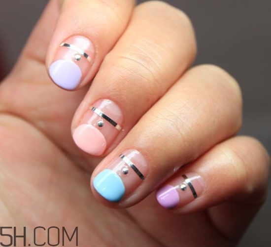 最簡單的法式美甲圖片 秋冬涂什么顏色的指甲油好看 最簡單的法式美甲圖片 秋冬涂什么顏色的指甲油好看