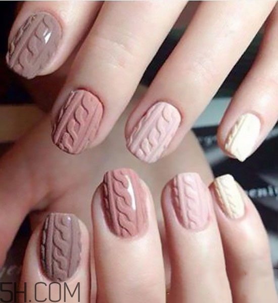 長期美甲的8大危害 如何護(hù)理指甲