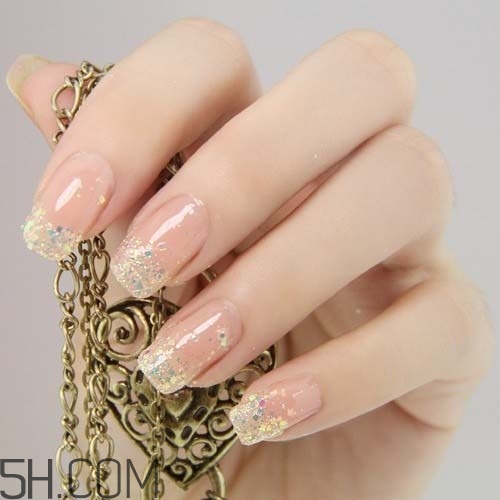 美甲后指甲受損怎么辦？指甲破損怎么修復(fù)？