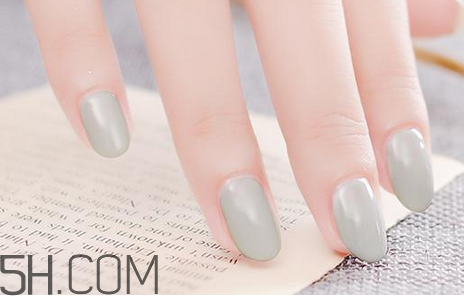 芭比膠是什么？指甲油怎么涂不掉色？