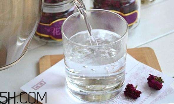 冬天練瑜伽可以開空調(diào)嗎？冬天練瑜伽能不能開空調(diào)？