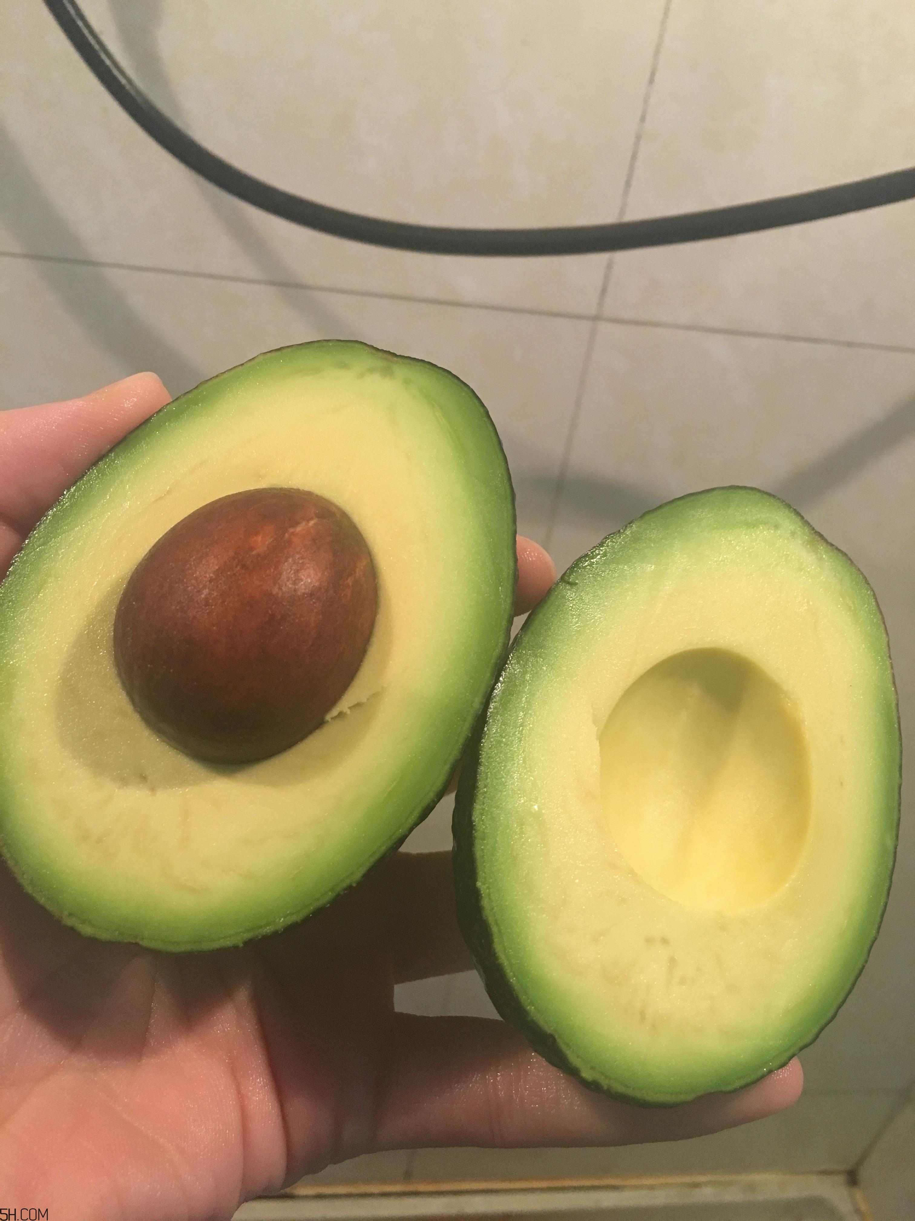 孕婦可以喝牛油果奶昔嗎？孕婦喝牛油果奶昔的好處？