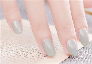 芭比膠是什么？指甲油怎么涂不掉色？