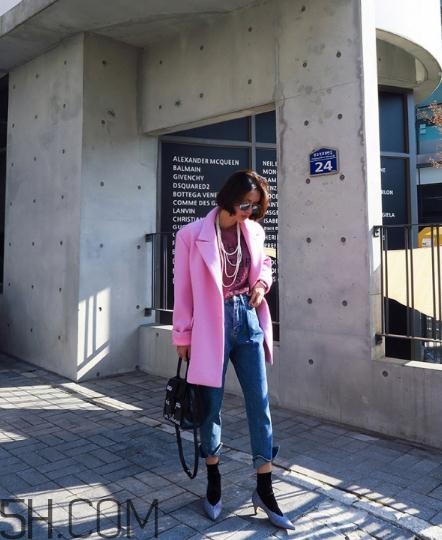 冬天穿牛仔褲配什么鞋子？冬天牛仔褲搭配鞋子圖片