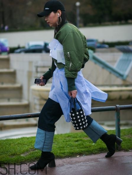 冬天牛仔闊腿褲配什么鞋子？冬天牛仔闊腿褲搭配鞋子圖