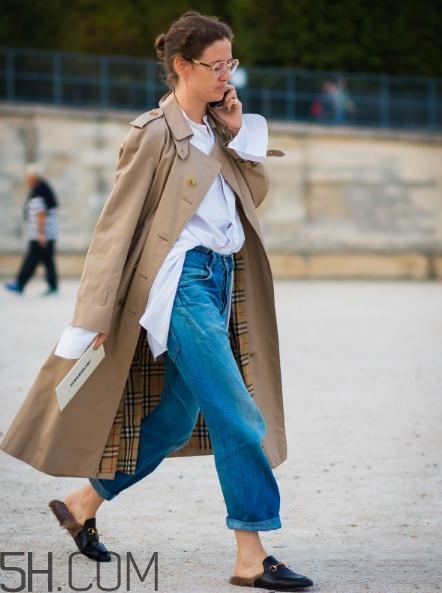 冬天牛仔闊腿褲配什么鞋子？冬天牛仔闊腿褲搭配鞋子圖