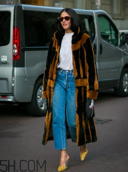 冬天牛仔闊腿褲配什么鞋子？冬天牛仔闊腿褲搭配鞋子圖