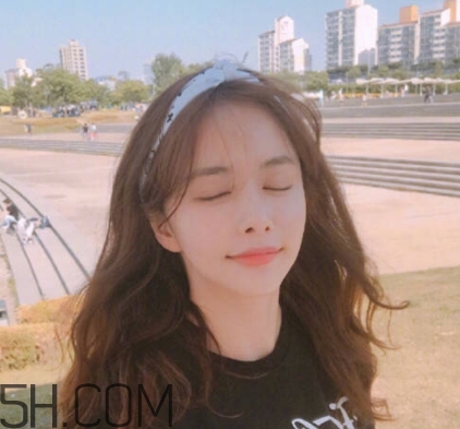 2018流行什么發(fā)色？2018流行發(fā)色