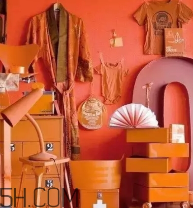 2018流行什么顏色衣服？2018流行衣服顏色搭配