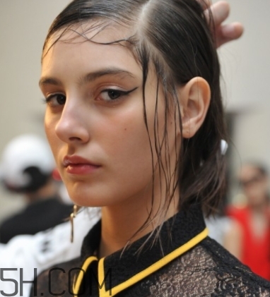 2018流行什么妝容？2018女性流行妝容