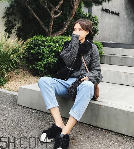 牛仔褲粘上口香糖怎么除掉？牛仔褲上的機油怎么洗掉？