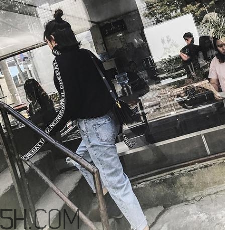 牛仔褲越洗越硬怎么辦？為什么牛仔褲洗完變硬？