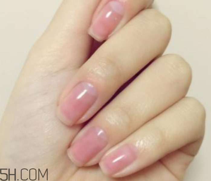 怎么判斷指甲油是否快干？水晶甲要怎么卸？