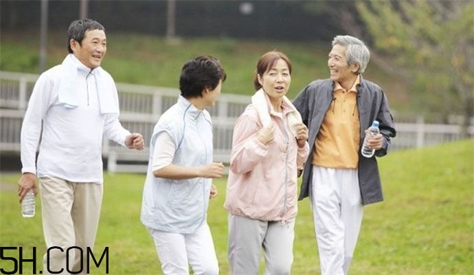 老年人可以用跑步機嗎？哪些老年人不適合用跑步機？