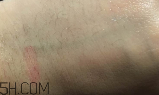 千纖草卸妝水有激素嗎？千纖草卸妝水曝光