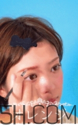 2018年眉毛流行什么顏色？2018眉毛流行色