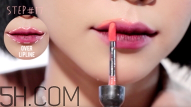 2018年流行什么唇妝？2018年流行唇妝怎么化