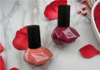 指甲油干了加什么好？人魚之水指甲油好嗎？