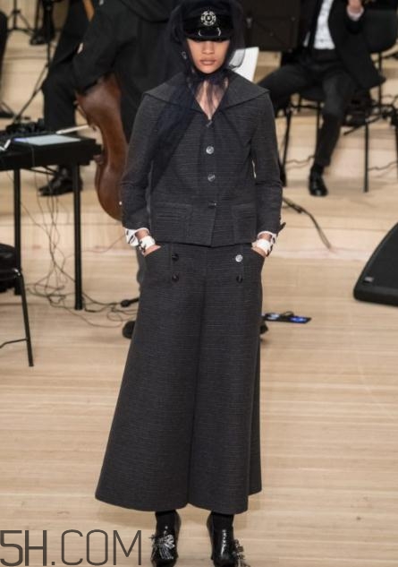 chanel香奈兒2018早秋系列好看嗎_有哪些款式？