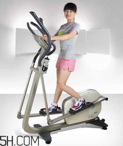 橢圓機(jī)和跑步機(jī)哪個好？橢圓機(jī)和跑步機(jī)各自的優(yōu)劣有哪些？