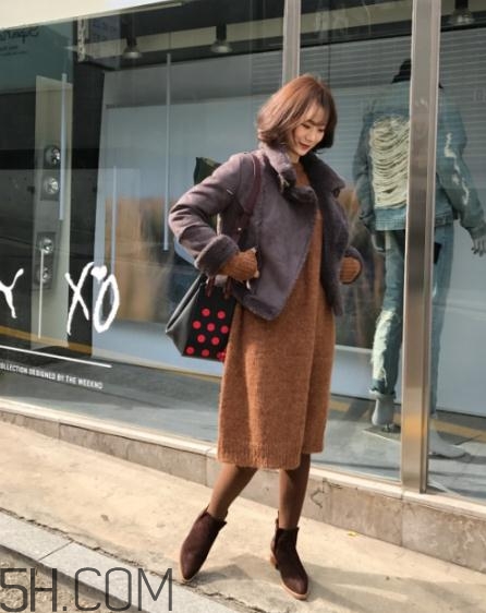 焦糖色連衣裙配什么外套？焦糖色連衣裙搭配圖片