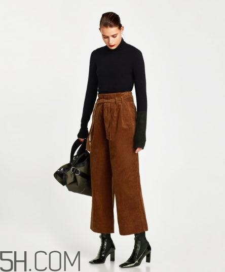 焦糖色闊腿褲配什么鞋子？焦糖色闊腿褲搭配鞋子圖片