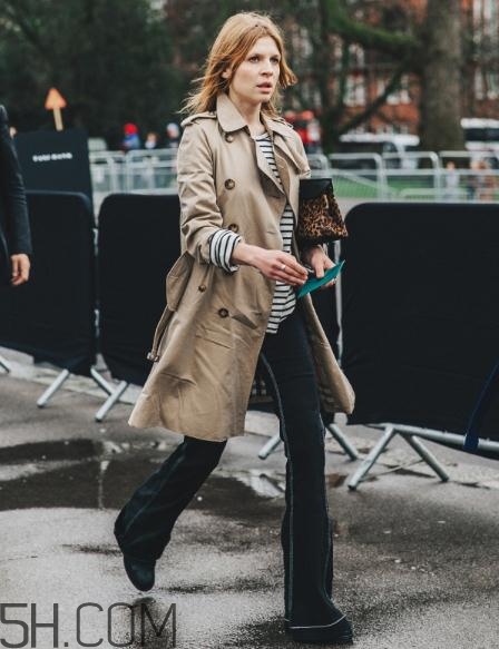 黑色喇叭褲搭什么上衣？黑色喇叭褲搭配上衣圖片