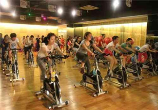 動感單車主要練的是什么？動感單車練多長時間減肥效果比較明顯？