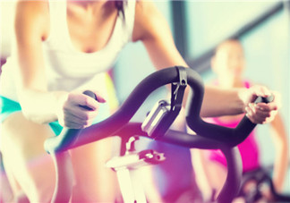 騎動感單車對膝蓋傷害大嗎？騎動感單車怎么保護膝蓋？