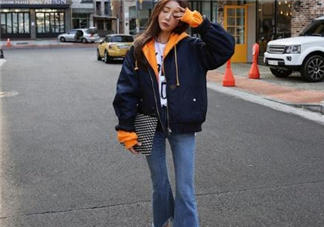 喇叭褲搭配羽絨服好看嗎？喇叭褲搭配羽絨服圖片