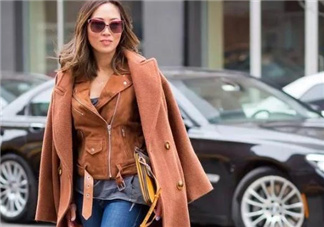 焦糖色大衣配什么鞋子？焦糖色大衣搭配鞋子圖片