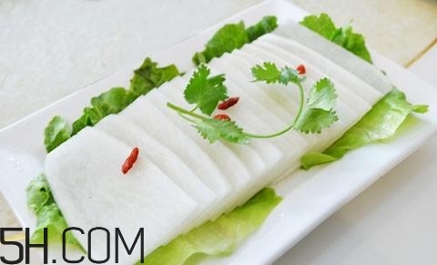 吃白蘿卜有哪些益處？白蘿卜的養(yǎng)生功效有哪些？