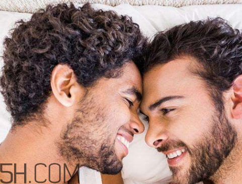 說(shuō)男的彎了什么意思 男生彎了是什么意思 說(shuō)男的彎了什么意思 男生彎了是什么意思