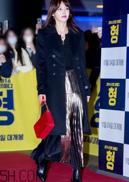 切斯特大衣有什么特點(diǎn)？切斯特大衣的由來(lái)