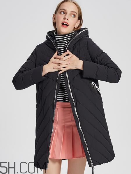 艾萊依羽絨服有折扣嗎？艾萊依羽絨服廠家在哪？