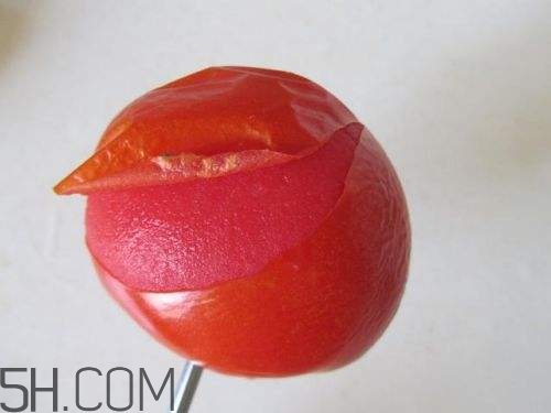 如何快速給西紅柿去皮？西紅柿怎么去皮比較快？